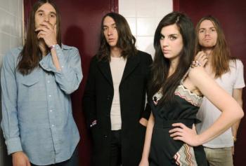 Ears Wide Open: The Willowz – buzzbands.la