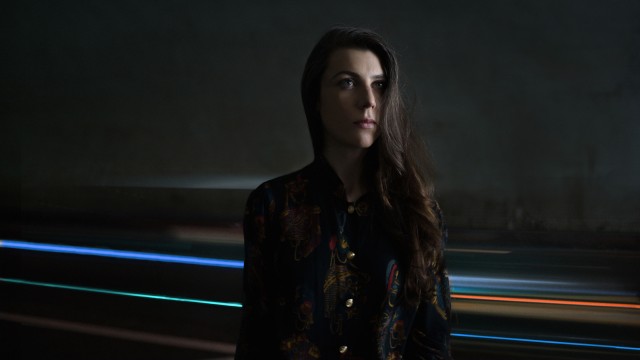 Julia Holter (Photo by Tonje Thilesen)