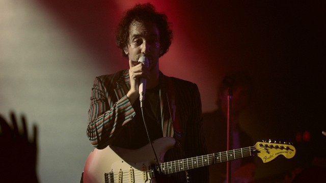Albert Hammond Jr. at the Roxy (Photo by David Benjamin)